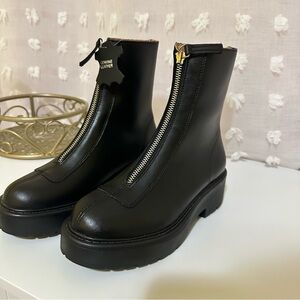 Steve Madden Black Leather Combat Booties Size 6.5 NWOT Zip Up